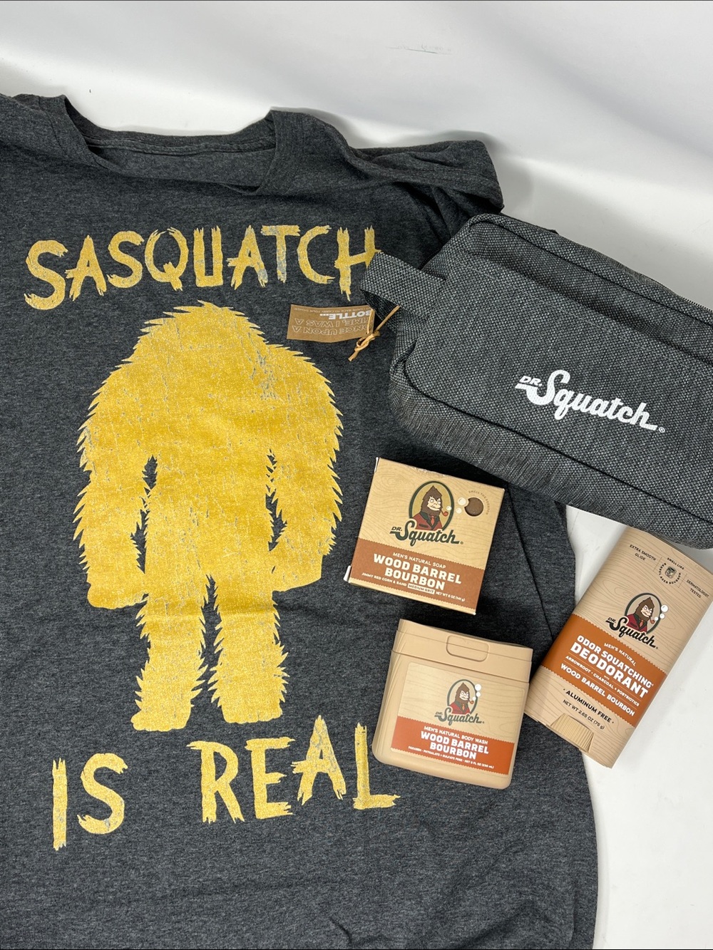 DR. SQUATCH BUNDLE WOOD BARREL BOURBON SOAP BODY WASH DEODORANT ZIP BAG SHIRT